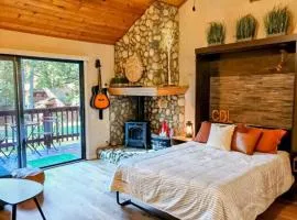 Casa del Lago-Condo In Town & Trails nearby