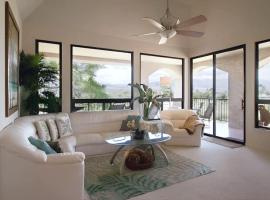 Golf-view condo with golf discounts & lanai, Hotel in Waikoloa