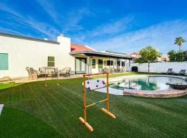 Pool, Putting Green and Games Chandler Home!