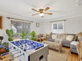 Elegant Home with Game Room Near BWI home