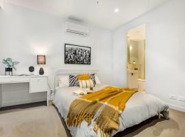 Luxury 2B2B Apartment Sky One Box Hill, khách sạn ở Box Hill
