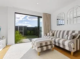 Flexible Bed Options, Private Back Yard, Car Park