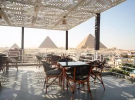 pyra pyramids view inn
