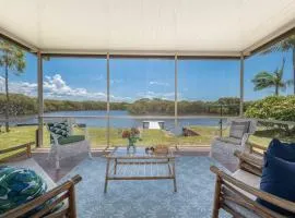 Swansea Cove - Waterfront Escape with Private Jetty