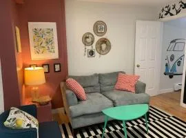 Comfy Apartment Steps from Downtown Fun, Unit #1