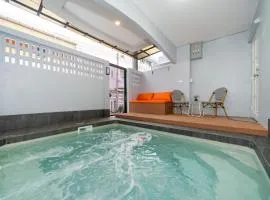PoolHaus 3BR at Bangla Patong
