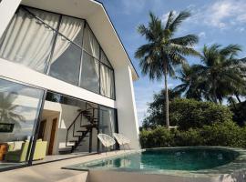 Sumba Luxury Cottages Pool & Jacuzzi, hotel in Ko Pha Ngan