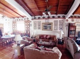 La Casa de la Colina, hotel in Punta Blanca