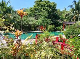 Molmol Cafe, Hotel in Larena