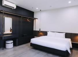 Hotel De Decembre Bao Loc, hotel v destinaci Ấp Thiện Lập