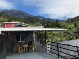 Aman Homestay Kundasang Sabah，位于拉瑙的酒店
