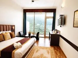 Rose Kasauli by Continental Group Kasauli !! Prime Location ! Restaurant ! Lawn ! Parking