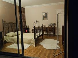 Chambres cosy, hotel a Bourg-Achard