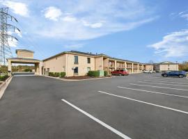 Econo Lodge Kannapolis - Concord, cabin in Kannapolis