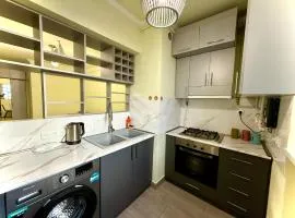 Relax in a Modern & Comfortable Apartment Near the City Center
