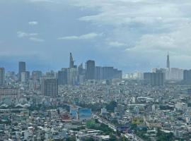 Realux Hotel, hotel in Sầm Sơn