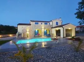 Holiday house MARLY with private pool