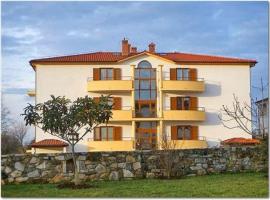 Apartments Ana Wellness, hotel v Rovinju