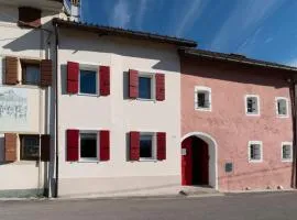 Locazione turistica tra le Dolomiti Bellunesi Corte Maccarini