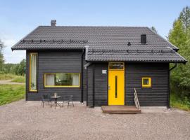 Awesome Home In Transtrand With Sauna, hotel met hottubs in Kl&auml;ppen