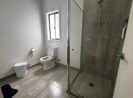 Spacious 5BDR Family Haven in Melbourne