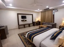 Hotel My Best Stay Patiala !! Parking ! Near Bus Stand ! Banquet ! Near Punjabi University ! Couple Friendly