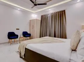 Saroja Farm Pet-friendly 3-BHK Farmhouse With Private Pool, Lush Garden & Discotheque