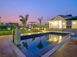 Saroja Farm Pet-friendly 3-BHK Farmhouse With Private Pool, Lush Garden & Discotheque
