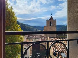 2 pièces dans le centre historique de Barjols, hôtel à Barjols