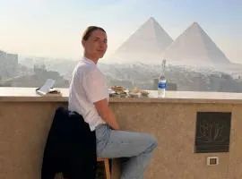 GEM Pyramids & Grand Museum View