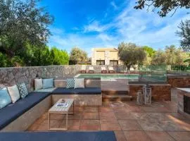 Estate Irianna 4 Bedroom Private Pool Villa & 2 Bedroom Guesthouse Rhodes