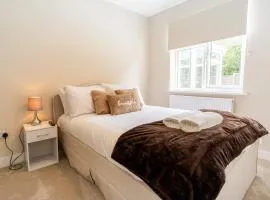 Dog Friendly Ground Floor Bungalow Great Links to Chepstow and M4