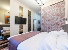 Hotel Grand Nysha Plaza Near Delhi Airport, hotel in Jāmb