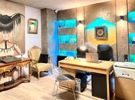 HOSTEL Pepper-Gold - FREE COFFE -TOWELS - FREE LOCKERS - STEP-FREE ACCESS