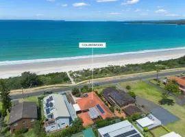 Collingwood - 4BR modern beachfront holiday home