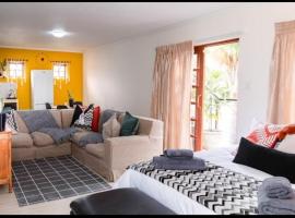 Serenique Living, hotel i Polokwane