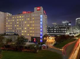 ibis Gurgaon Golf Course Road - An Accor Brand, hôtel à Gurgaon