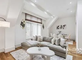 The Hamilton Suite - 2Bed Apartment with Parking