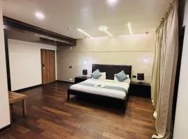 THE SLATE HOTEL NUNGAMBAKKAM Near US EMBASSY & APOLLO HOSPITAL