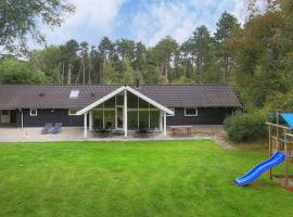 Villavilla 159 - &Oslash;sters&oslash;badet, Lollandfalsterm&oslash;n, hotel con tinas de hidromasaje en Bjergemark