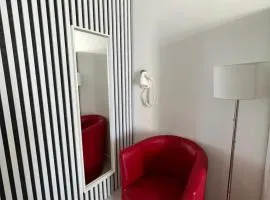 Panoramic Balcony Apartment