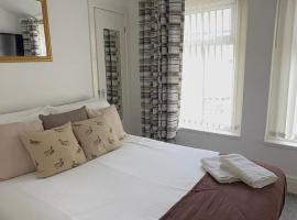 No 34 Vance Road, hotel in Blackpool