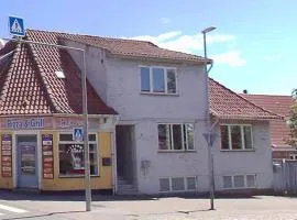 Private Rooms-Shared kitchen&bathroom- No host on site