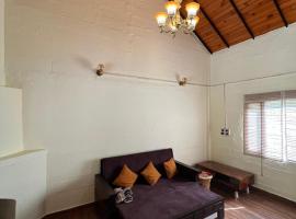 Nadi Kinare, hotel in Bhīm Tāl