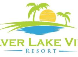 silver lake view resort, hotel in Barhi