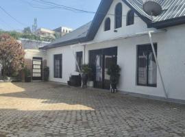 3 bedroom apartments in Kigali, hotel v destinaci Taba