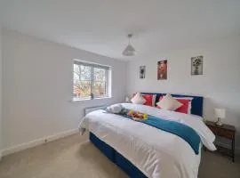 Modern 3-Bed Brand New House Aldershot Town