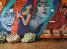 Grand Ranketha Resort, hotel em Kalutara