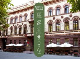 Londonska SPA Hotel，位于敖德萨的带热水浴缸的酒店