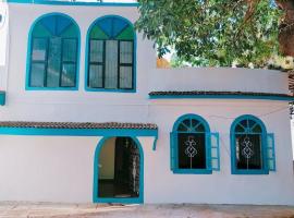 4bhk BoHo Villa at Parra near Coconut Tree Road, hotel v destinaci Parra